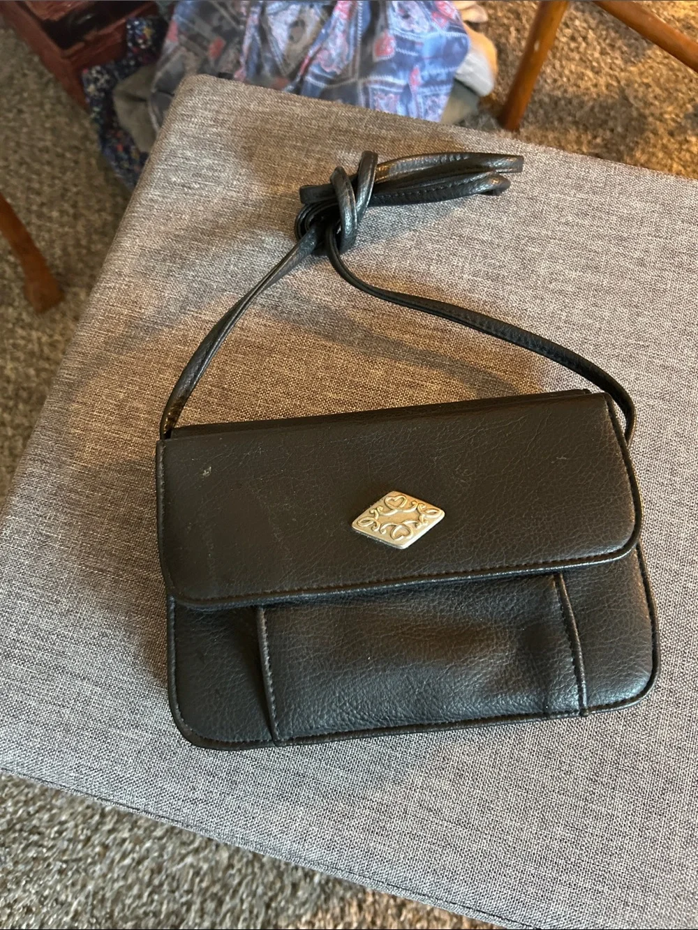 Faded Glory Black Crossbody Bag with Decorative Silver Plaque